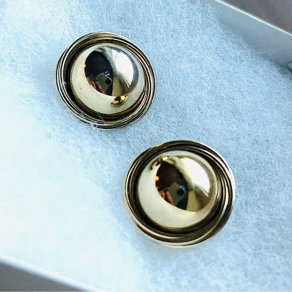 Vintage Boutique Gold ball knot stud earrings - Picture 1 of 16